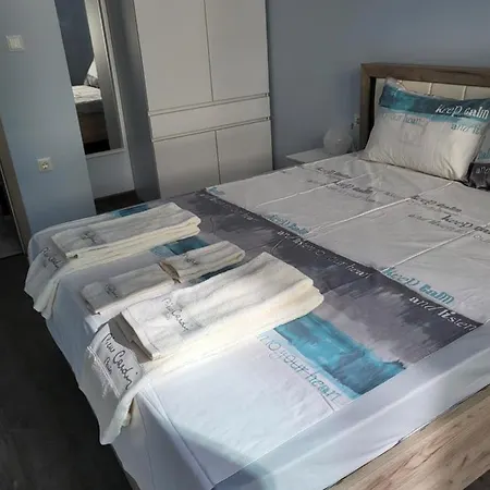 Apartment La Shara - за гости